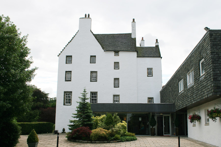 Houstoun House Castle in Uphall, West Lothian Stravaiging around